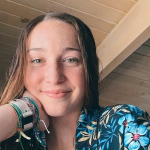 Meet your Posher, Daphne